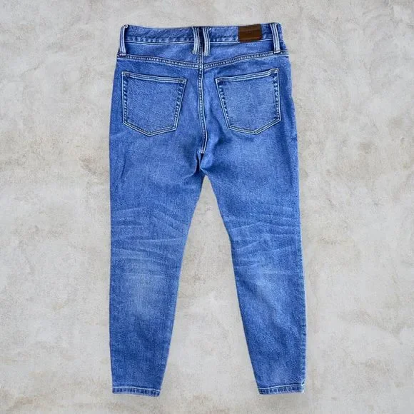 Burberry Brit Jeans Blue Relaxed Skinny Tapered Women's W28 L28 - Picture 2 of 4